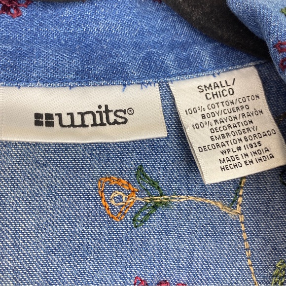 Units Blue Denim Jacket Multicolor Floral Embroidery Button Up Size Small - Picture 6 of 6